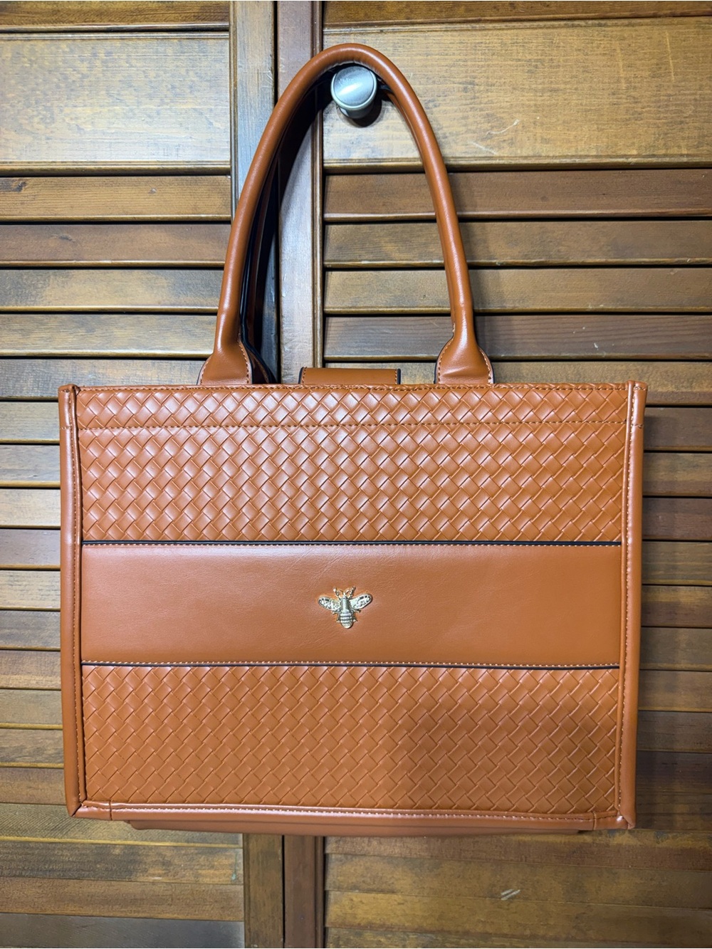 Leather-Textured Tan Tote Bag with Bee Accent